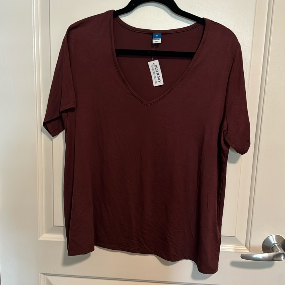 Old Navy - NWT - Maroon Shirt - Large